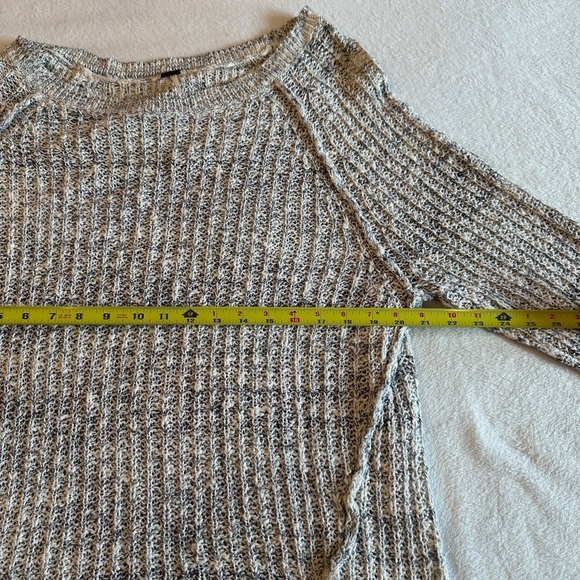 Free People Heathered Marled Knit Gray Blue Scoop Neck Tunic Sweater - Picture 7 of 9